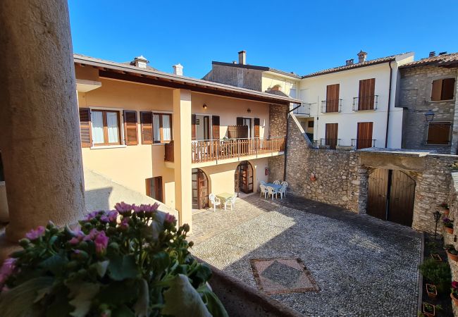 Ferienwohnung in Tignale - Bonaventura 5  Gardola Apartment Ferienwohnung in Tignale - Bonaventura 5  Gardola Apartment