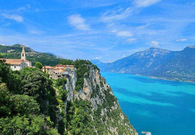 Ferienwohnung in Tremosine - Morandi Appartamento balcony Pieve