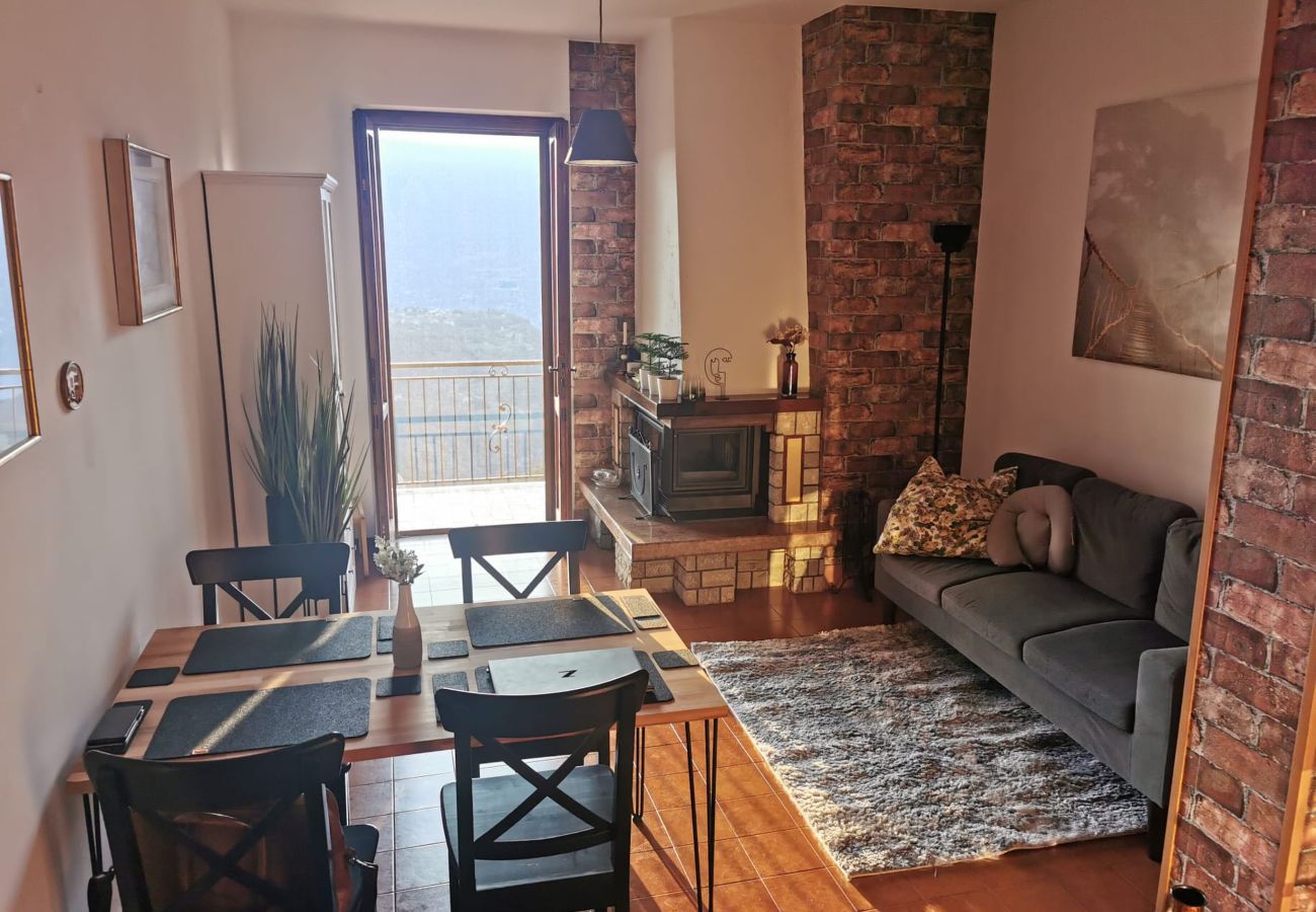 Ferienwohnung in Tignale - Appartamento Casa Ammura Balcony Garden