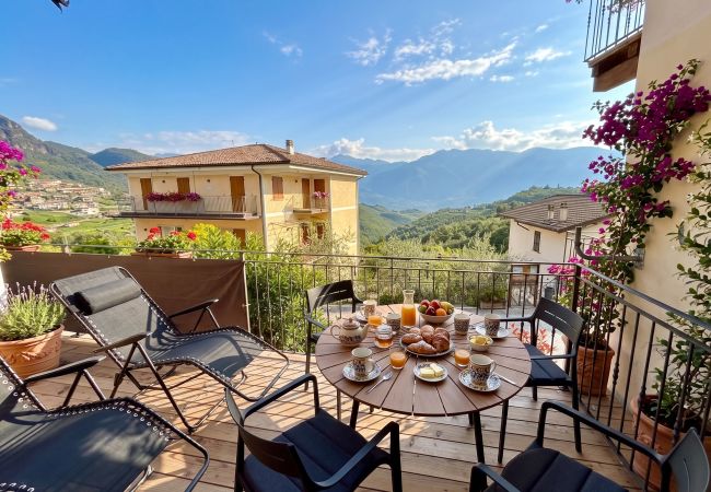 Ferienwohnung in Tremosine - Voiandes balcony apartment garden and pool