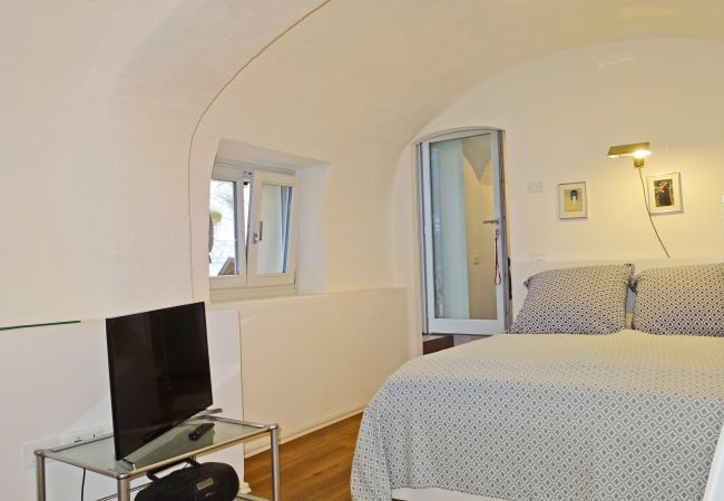 Apartment in Tremosine - Casa Mele Patio relax Apartment in Tremosine - Casa Mele Patio relax