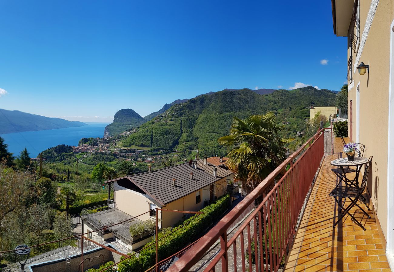 Apartment in Tremosine - Casa Palanca 2 balcony lake view