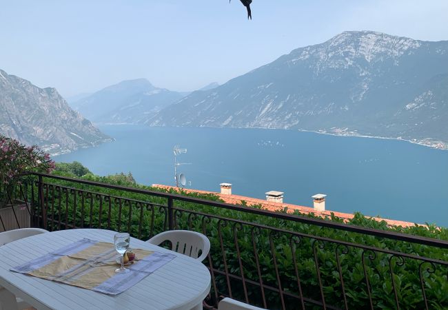  in Tremosine - Casa Eulberg Marcania Balcone vista lago