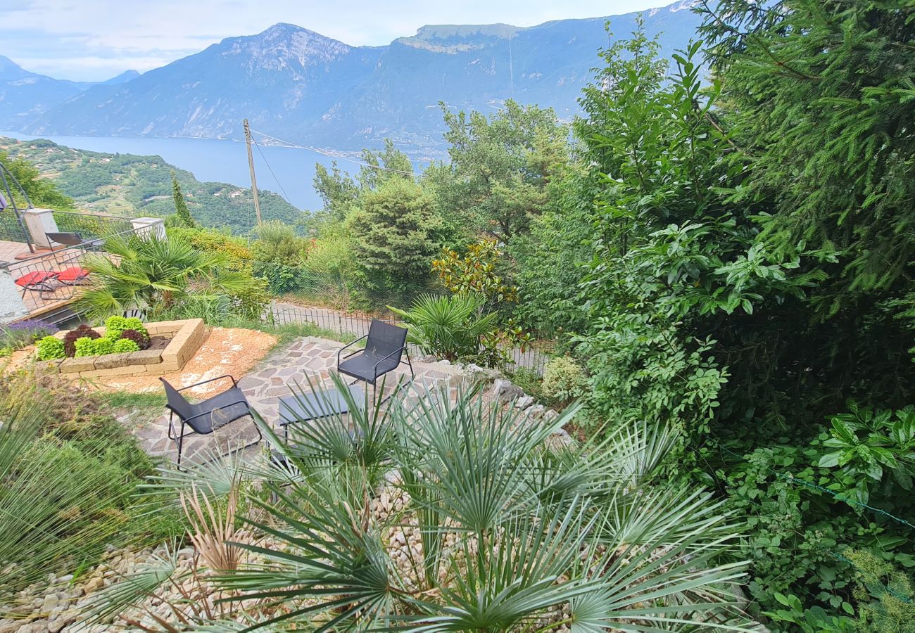 Studio in Tremosine - Coccinella studio apartment  Le Valli