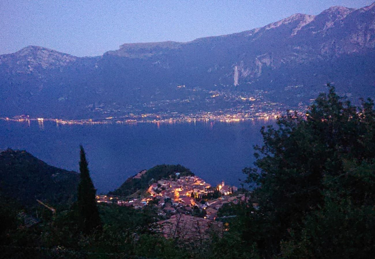 Villa/Dettached house in Tremosine - Ref. 509337